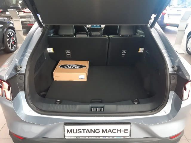 Ford Mustang Mach-E RWD