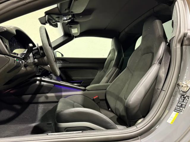 Porsche 992 4 Cabrio GTS Targa