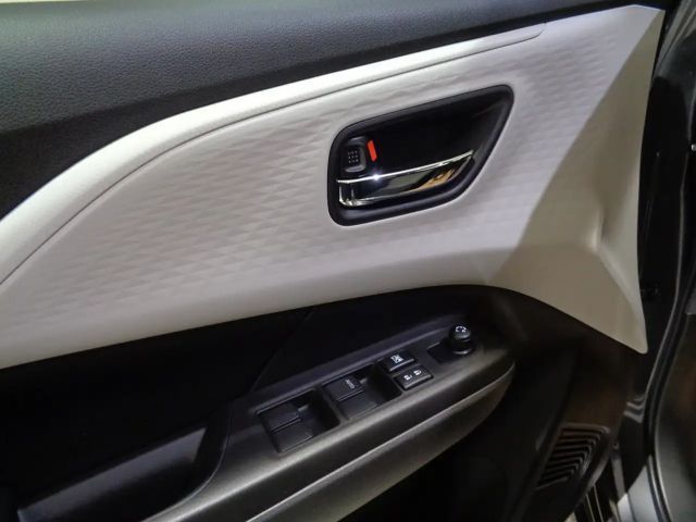 Suzuki Swift Hybrid Shine