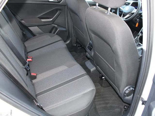 Volkswagen T-Roc Life 1.5 l TSI DSG AHK NAV LED Ladeboden Verkehrsz