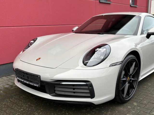 Porsche 911 992 Carrera Coupé