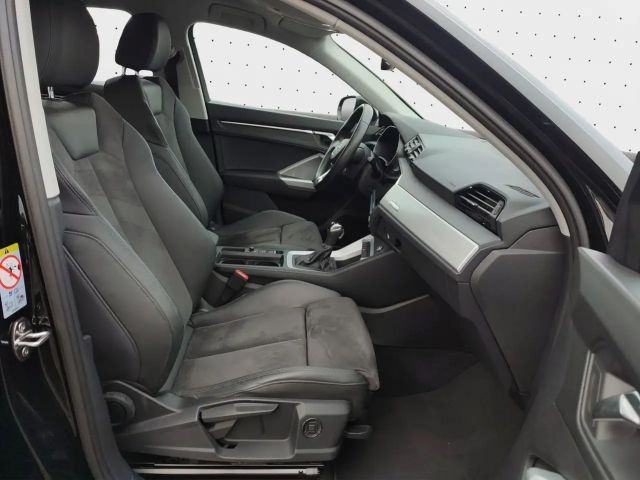 Audi Q3 35 TFSI S-Line