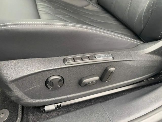 Ford Explorer Extended range Premium RWD