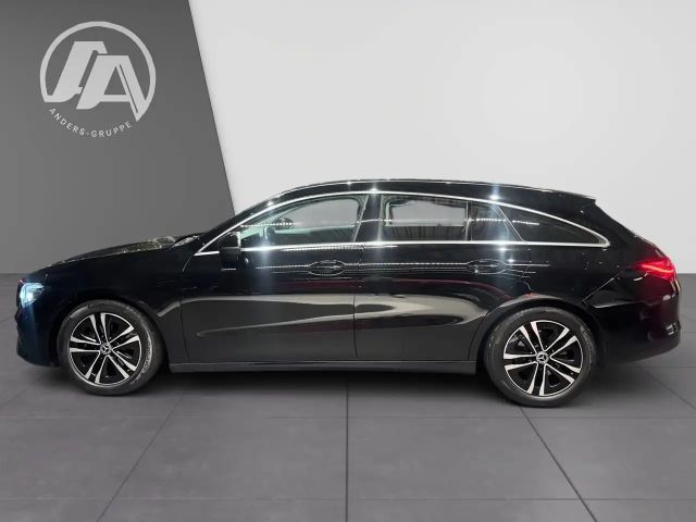 Mercedes-Benz CLA 200 CLA 200 d Shooting Brake