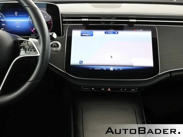 Mercedes-Benz E 220 AVANTGARDE E 220 d Sedan