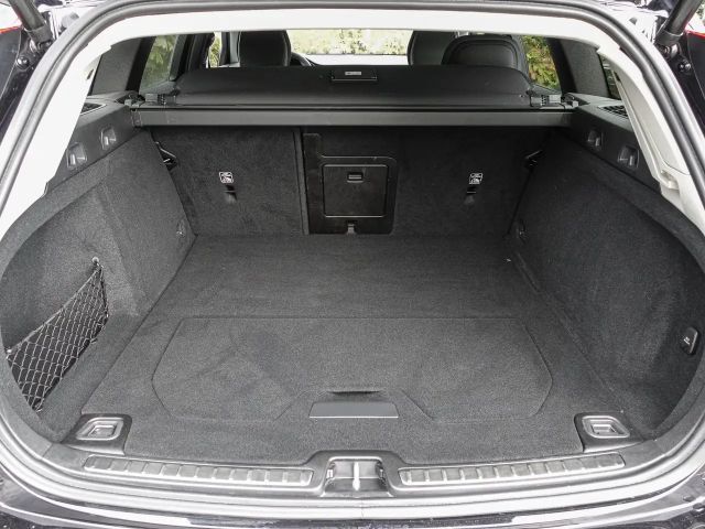 Volvo V60 Cross Country AWD Plus