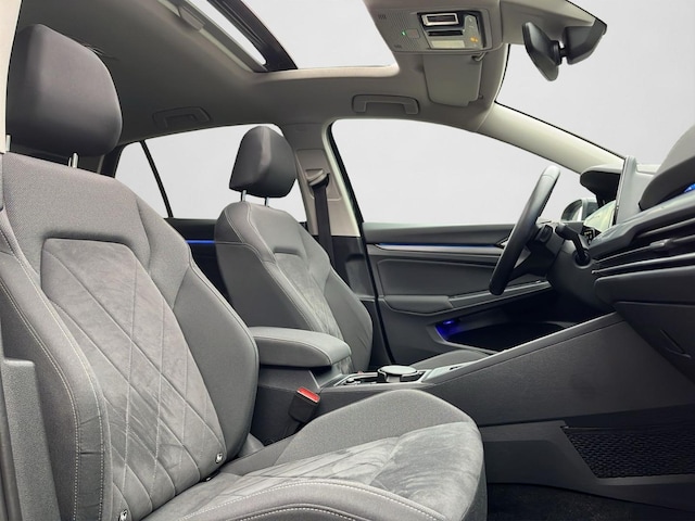 Volkswagen Golf 2.0 TDI DSG Golf VIII Style