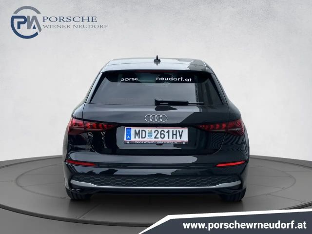 Audi A3 30 TFSI Sedan