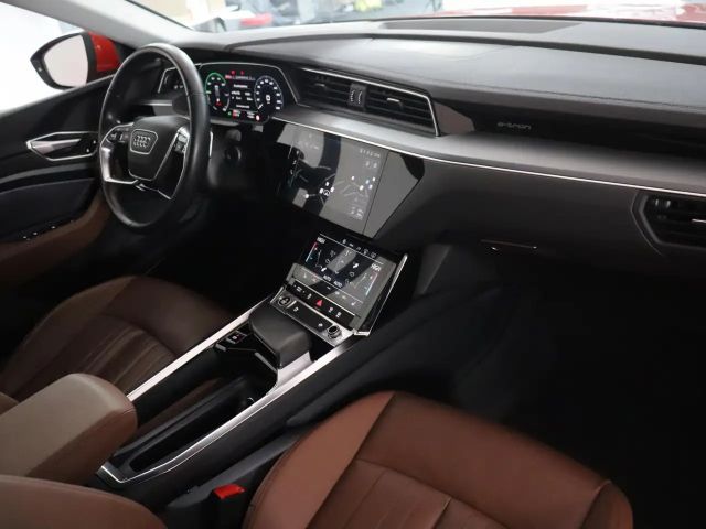 Audi e-tron 55