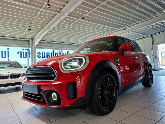 MINI Cooper Countryman Aut. Navi PanoDach E-Sitze-Leder HuD Yours Trim