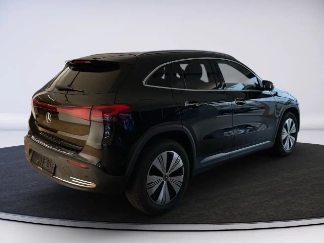 Mercedes-Benz EQA 300 4MATIC