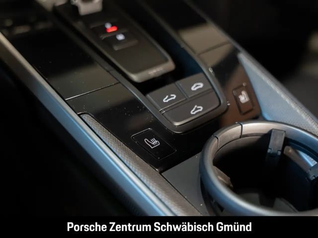 Porsche 911 992 Carrera Coupé