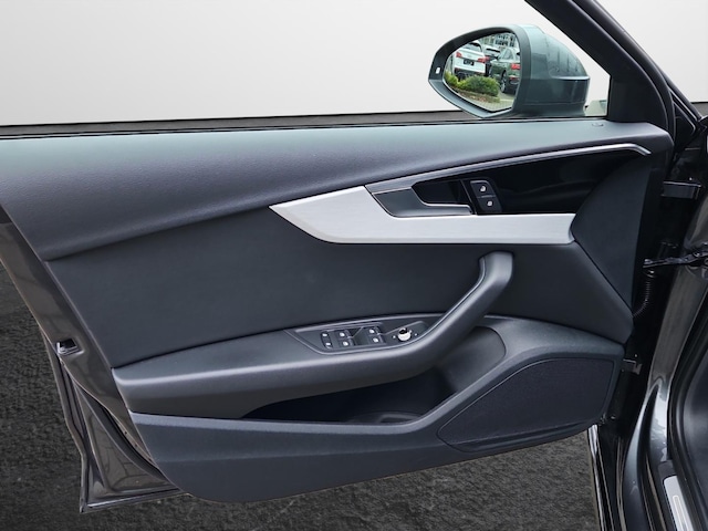 Audi A4 40 TFSI Avant S-Line S-Tronic