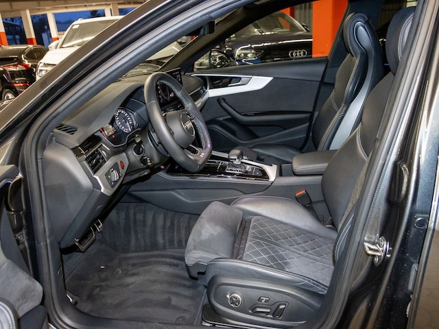 Audi S4 Avant Quattro