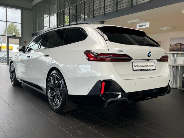 BMW 520 520d M-Sport Touring xDrive