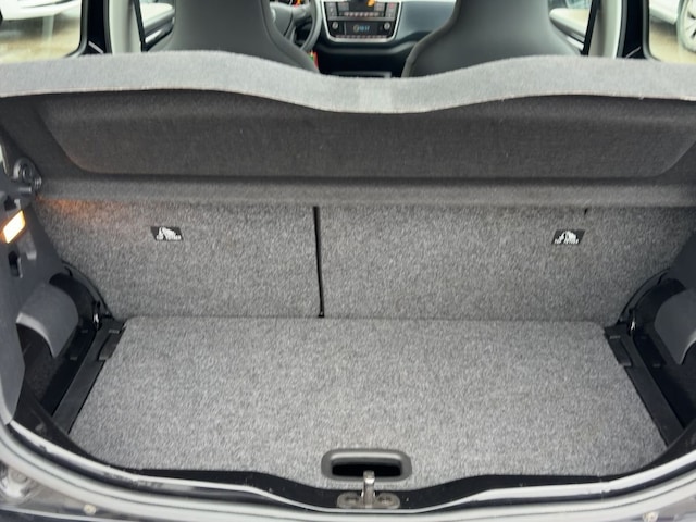 Volkswagen up! Move Move up!