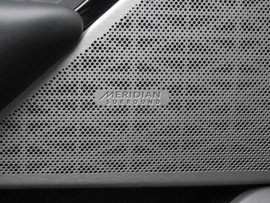 Land Rover Range Rover Velar Standard