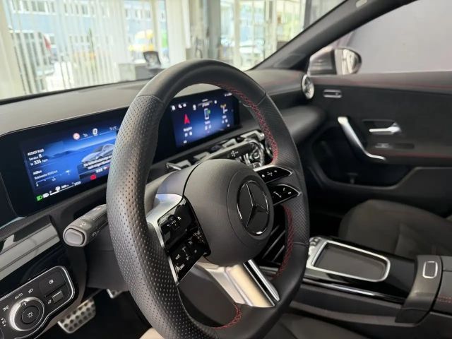 Mercedes-Benz CLA 200 AMG Line CLA 200 d Coupé