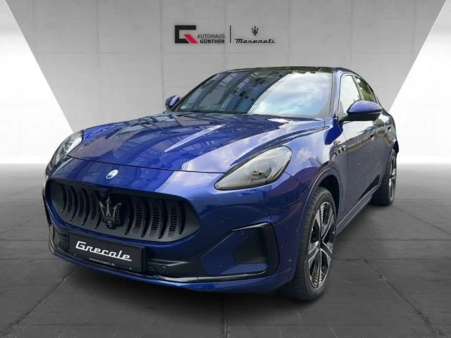 Maserati Grecale Folgore mit 558 PS Allrad 500 KM Reichweite - Mase