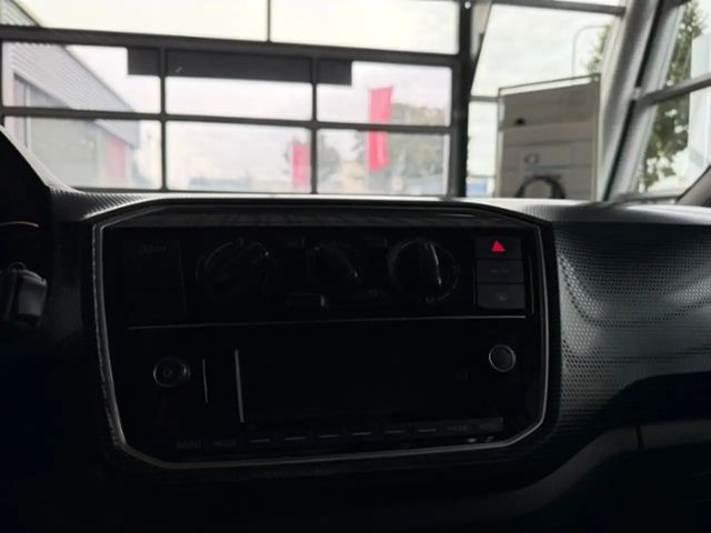 Volkswagen up! Move Move up!