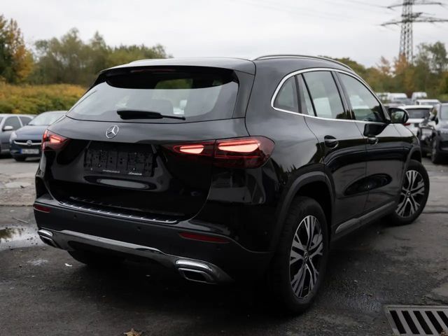 Mercedes-Benz GLA 180 Progressive