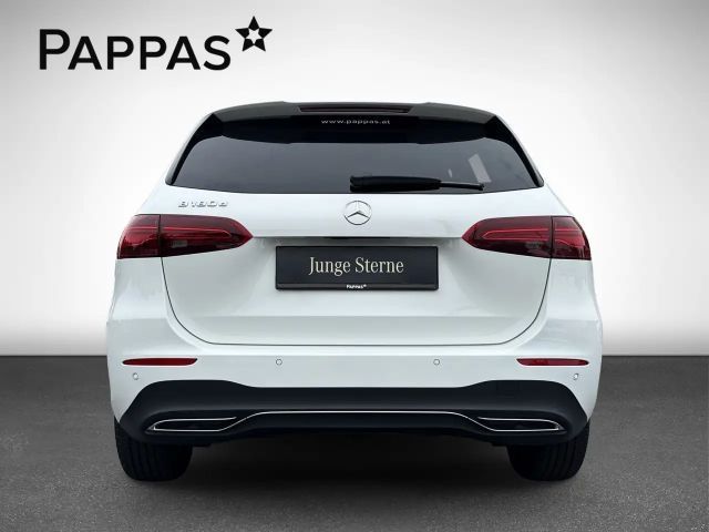 Mercedes-Benz B 180 B 180 d Sedan