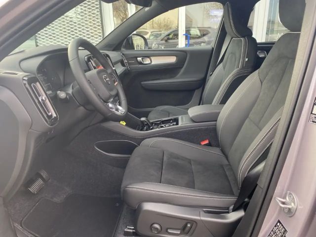 Volvo XC40 Dark Plus