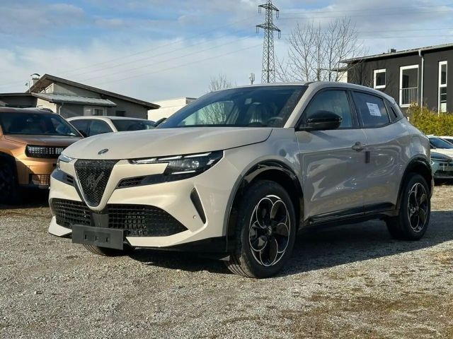 Alfa Romeo Junior Ibrida