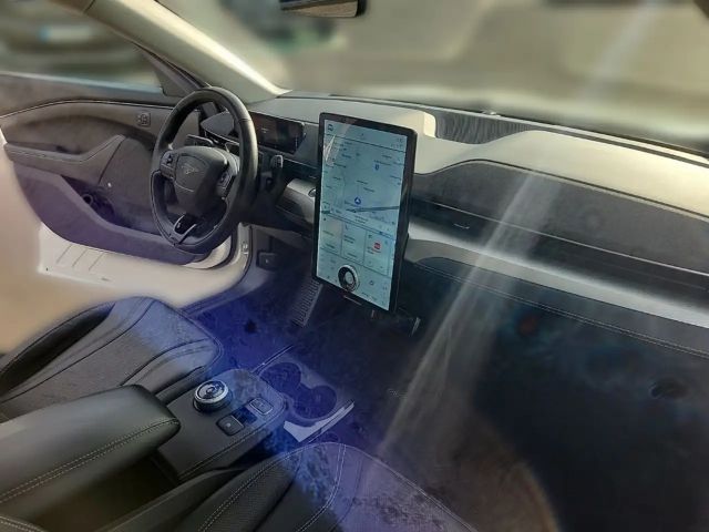 Ford Mustang Mach-E Basis Panorama Navi Digitales Cockpit Memory Sitze