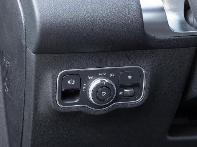 Mercedes-Benz GLB 200 GLB 200 d