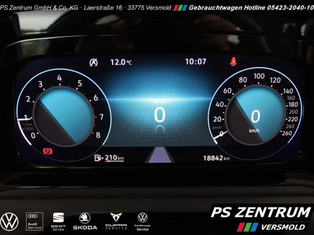 Volkswagen Golf 1.5 TSI Golf VIII Plus Style