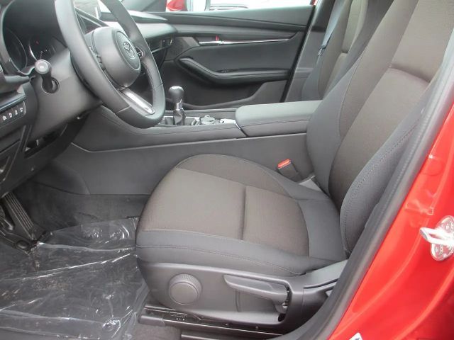 Mazda 3 Exclusive-line