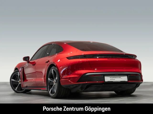 Porsche Taycan Turbo