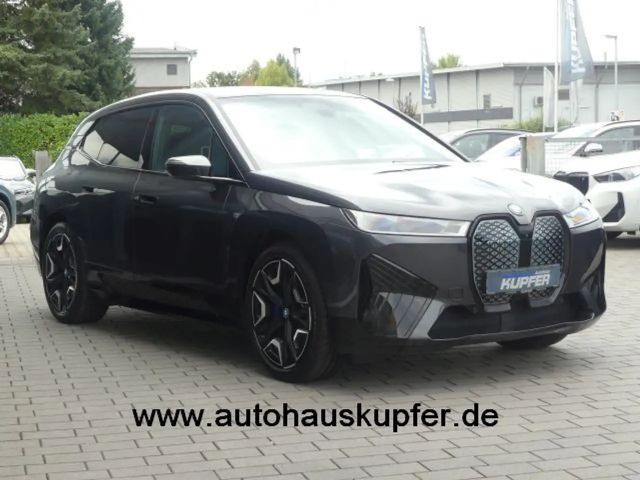 BMW iX xDrive50