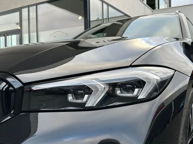 BMW 330 330e M-Sport Touring