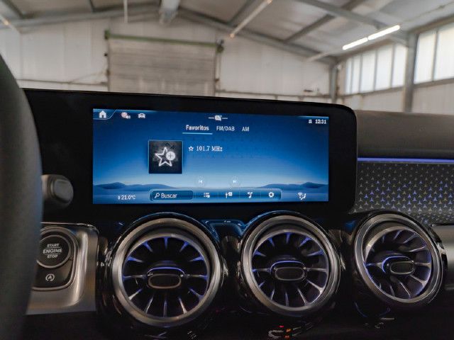 Mercedes-Benz GLB 250 4MATIC