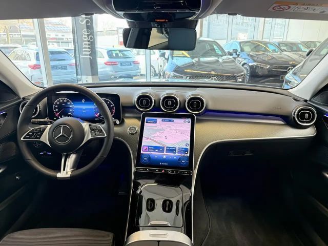 Mercedes-Benz C 180 AVANTGARDE Sedan