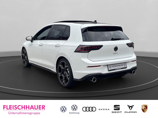 Volkswagen Golf 2.0 TSI Sound