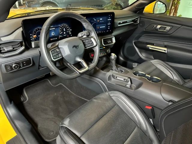 Ford Mustang Fastback GT 5.0 V8