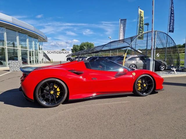 Ferrari F8 Spider