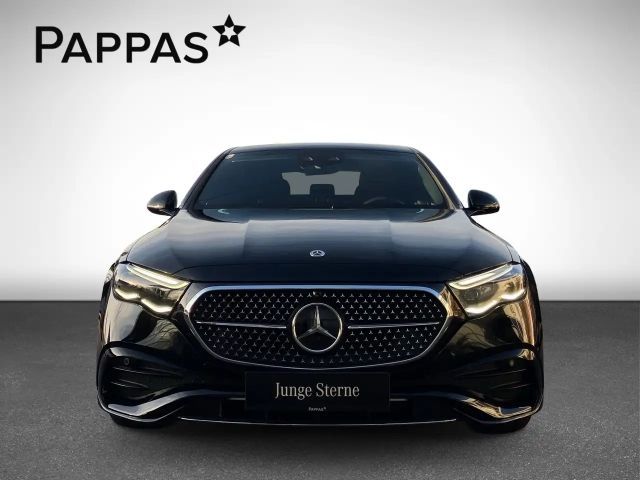 Mercedes-Benz E 220 AMG Line E 220 d Sedan