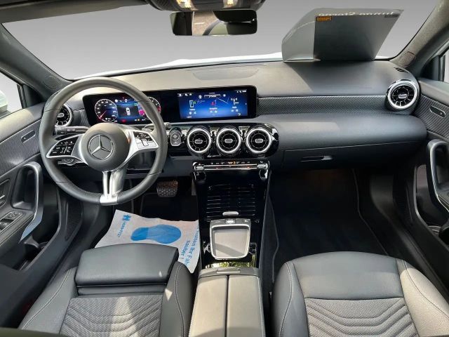 Mercedes-Benz A 200 Progressive