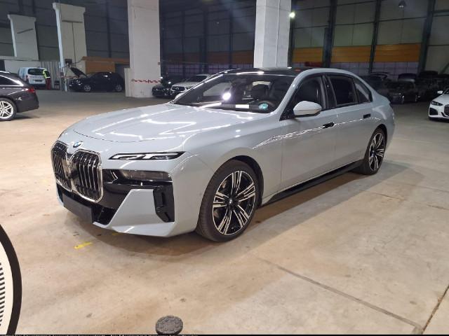 BMW 740 740d M-Sport Sedan xDrive