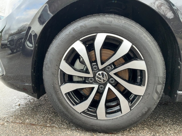 Volkswagen Golf 1.5 eTSI Golf VIII