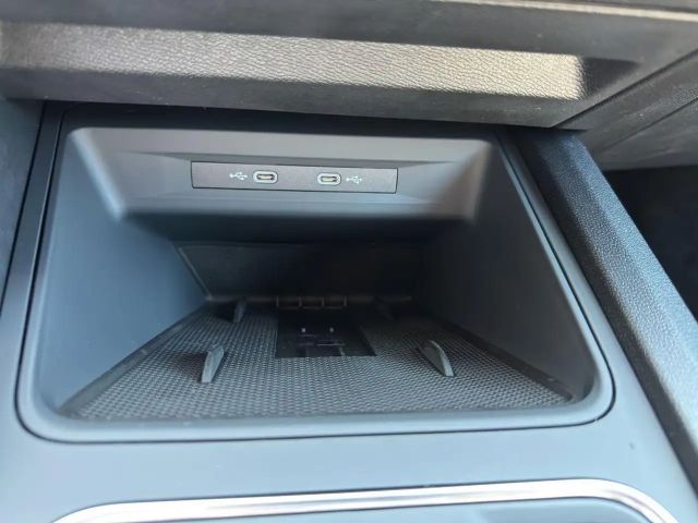 Seat Leon 2.0 TDI Business Intense DSG FR-lijn