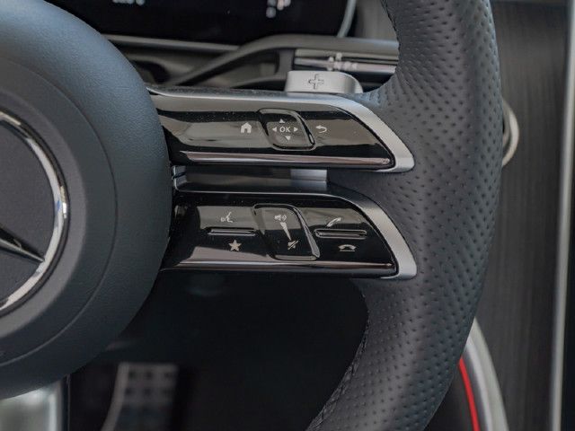 Mercedes-Benz C 200 AMG Line Sedan