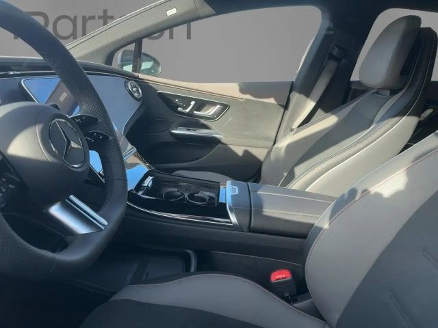 Mercedes-Benz EQE 350 4MATIC AMG Line Sedan