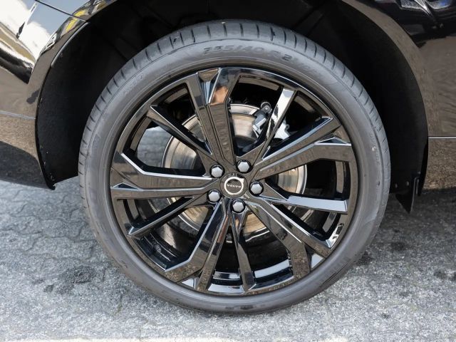 Volvo XC60 AWD Plus T8