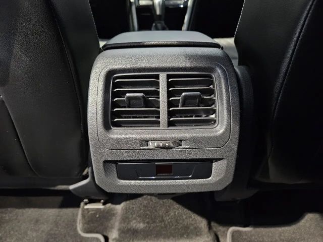 Volkswagen Touran 1.5 TSI DSG