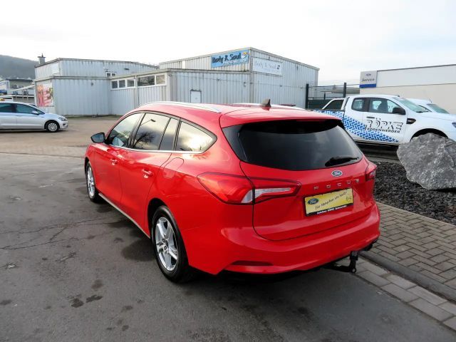 Ford Focus 1.5 Automatik *LED*Navi*Kamera*AHK*Standheizung*